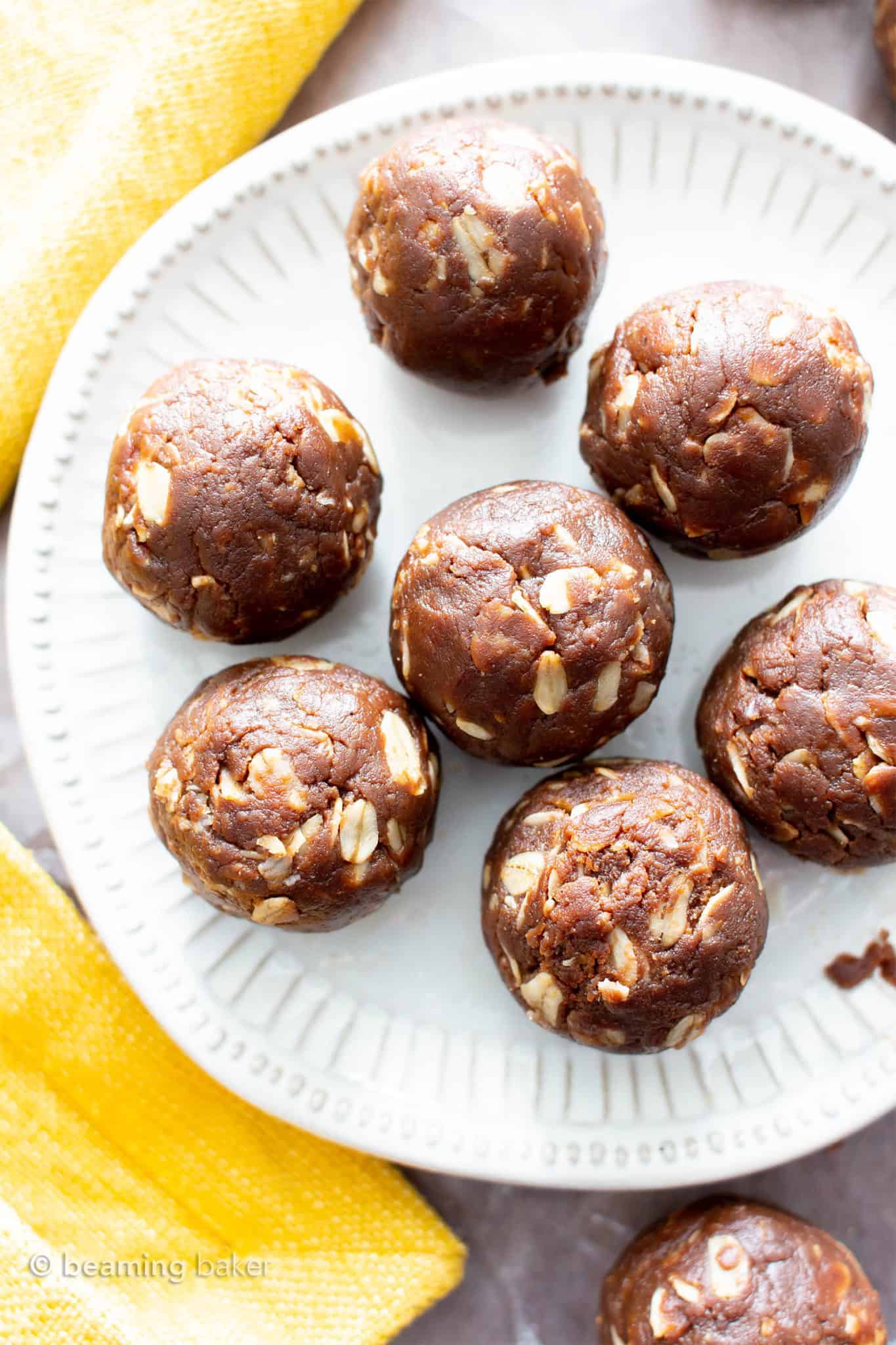 Chocolate Peanut Butter Oatmeal Balls 4 ingredient! Beaming Baker