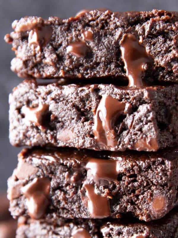 Vegan Gluten Free Brownies (GF): super rich & moist FUDGY vegan gf brownies! The best vegan gluten free brownie recipe—easy to make, mouthwateringly good, Gluten Free & Dairy Free! #Vegan #GlutenFree #Brownies #DairyFree | Recipe at BeamingBaker.com