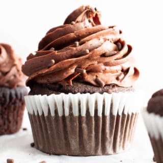 Vegan Gluten Free Chocolate Cupcakes (GF): fluffy ‘n moist healthy chocolate cupcakes with a soft crumb, topped with creamy, smooth chocolate frosting! The best GF oat flour cupcakes—Refined Sugar-Free, Dairy-Free! #GlutenFree #Cupcakes #Vegan #Chocolate #DairyFree | Recipe at BeamingBaker.com