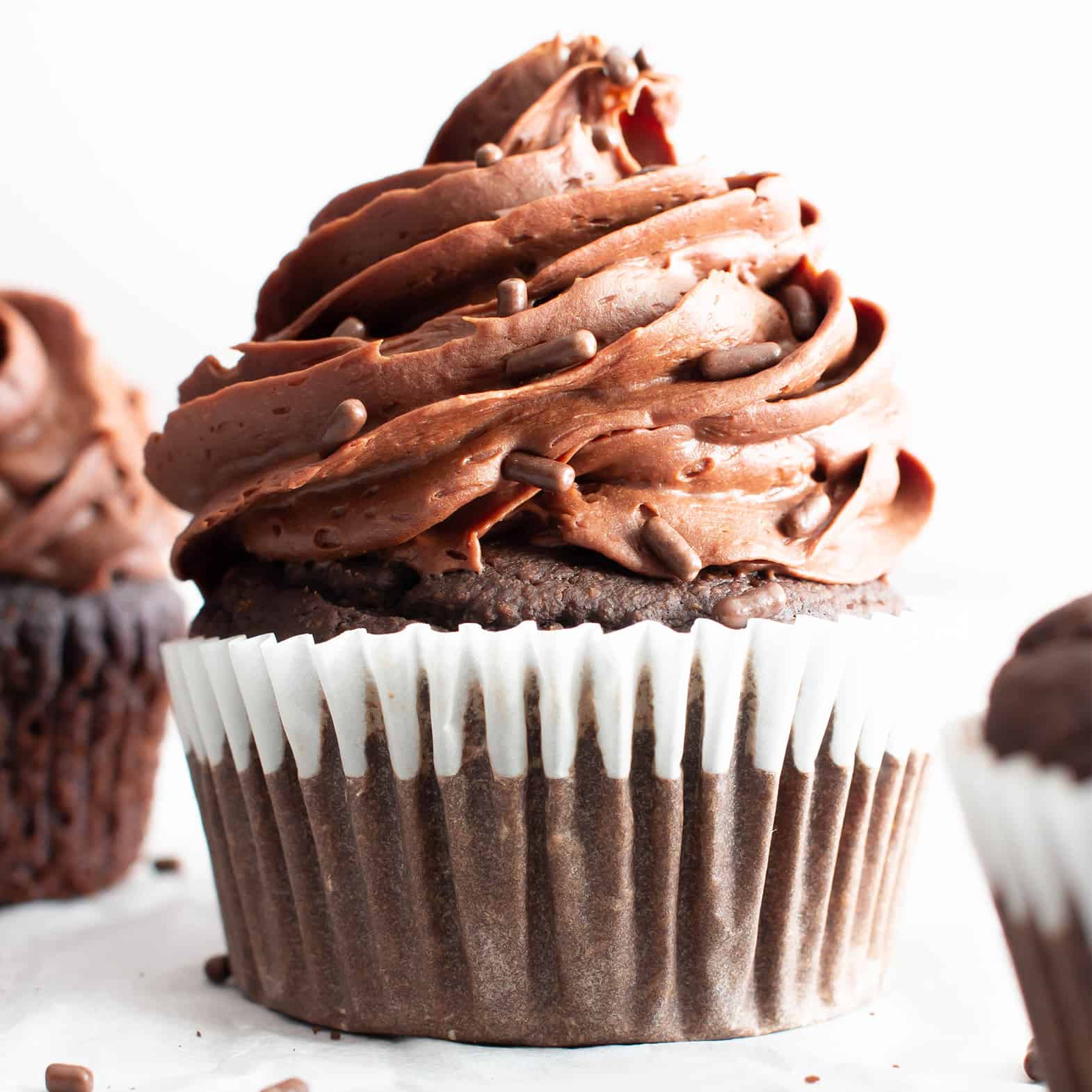 Vegan Gluten Free Chocolate Cupcakes (GF, Dairy-Free, Healthy, Refined Sugar-Free)