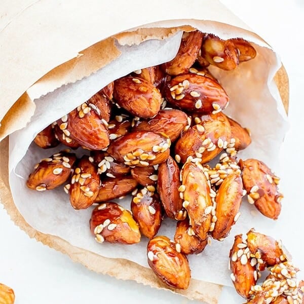 Maple Sesame Almonds (V+GF): An easy recipe for skillet-roasted maple sesame almonds made with just 6 ingredients. #Vegan #GlutenFree | BeamingBaker.com