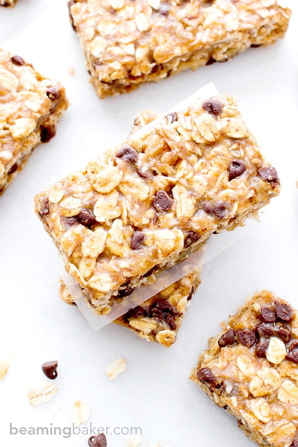 No Bake Chewy Chocolate Chip Granola Bars (V+GF): the perfect protein-rich, on-the-go snack that’s super easy to make, full of simple ingredients and delicious. #Vegan and #GlutenFree | BeamingBaker.com