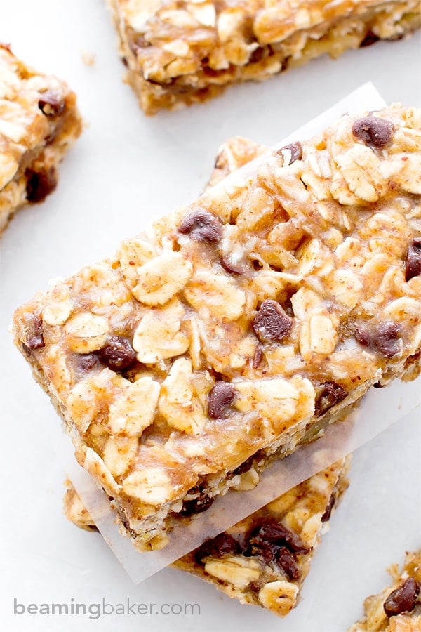 No Bake Chewy Chocolate Chip Granola Bars (V+GF): the perfect protein-rich, on-the-go snack that’s super easy to make, full of simple ingredients and delicious. #Vegan and #GlutenFree | BeamingBaker.com