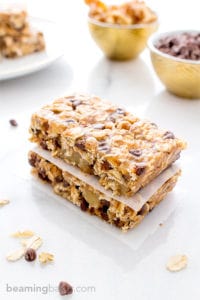 No Bake Chewy Chocolate Chip Granola Bars (V+GF): the perfect protein-rich, on-the-go snack that’s super easy to make, full of simple ingredients and delicious. #Vegan and #GlutenFree | BeamingBaker.com