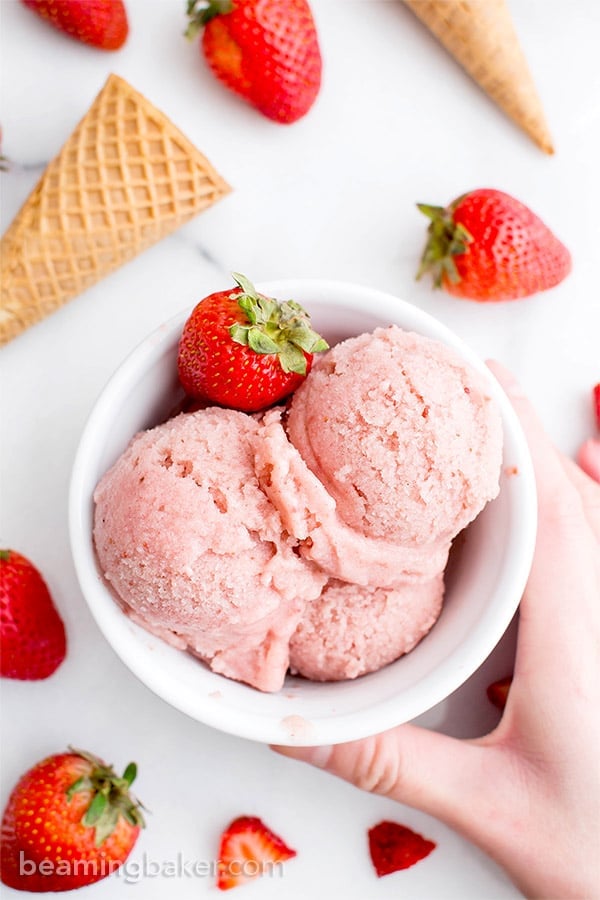 4 Ingredient Homemade Strawberry Sorbet (V+GF): an easy recipe for deliciously creamy and refreshing strawberry sorbet. #Vegan #DairyFree #Paleo #GlutenFree | BeamingBaker.com