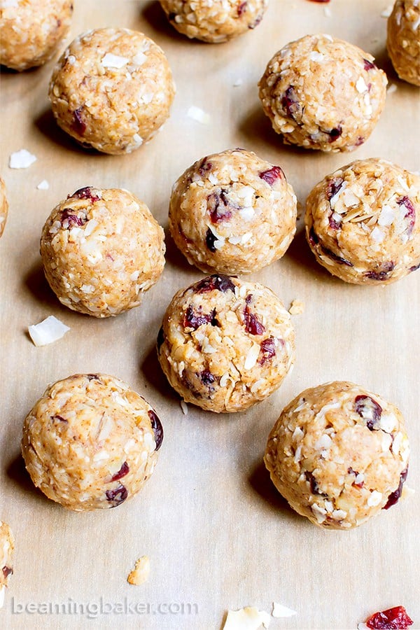 No Bake Cranberry Coconut Energy Bites (V, GF, DF): just 7 simple ingredients for delicious protein-packed energy bites. #Vegan #GlutenFree #DairyFree | BeamingBaker.com