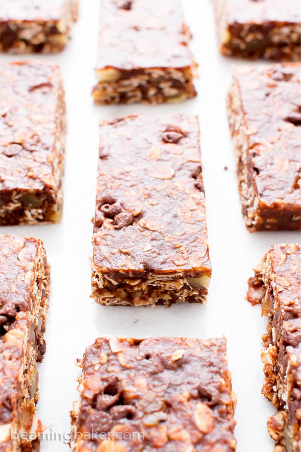 No Bake Double Chocolate Chip Granola Bars (V+GF): an easy recipe for deliciously chewy double chocolate granola bars made with simple ingredients. #Vegan #GlutenFree #DairyFree | BeamingBaker.com