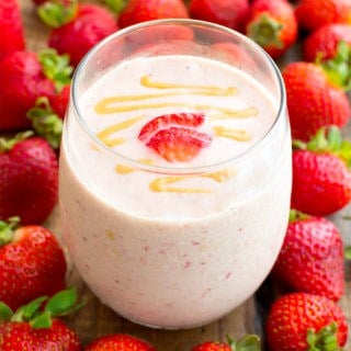 Vegan Strawberry Peanut Butter Smoothie (V+GF): an easy 4 ingredient recipe to protein-rich, creamy smoothies bursting with strawberry and PB flavor. #Vegan #GlutenFree #DairyFree | BeamingBaker.com