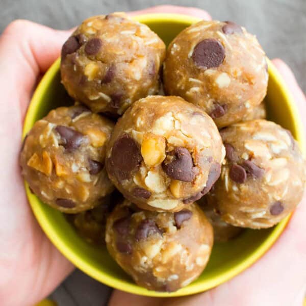 Peanut Butter Chocolate Chip Cookie Dough Bites (V, GF, DF): an easy, whole ingredient recipe for protein-packed cookie dough bites bursting with PB and chocolate flavor. #Vegan #GlutenFree #DairyFree | BeamingBaker.com