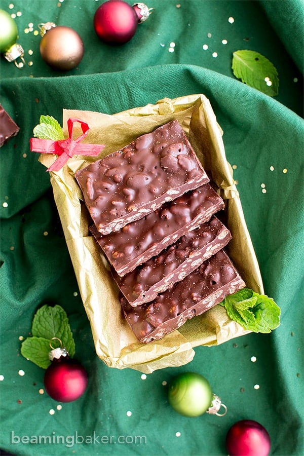 4 Ingredient Peppermint Chocolate Crunch Bars (Gluten Free, Vegan, Dairy-Free): a one bowl, 4-ingredient recipe for crispy, cool mint crunch bars perfect for the holidays! #Vegan #GlutenFree #DairyFree | BeamingBaker.com