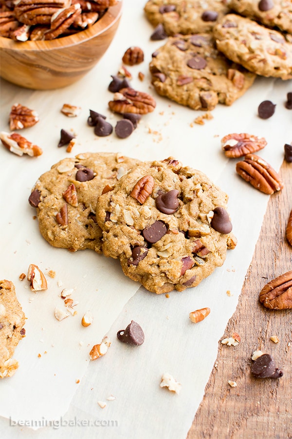 Maple Pecan Chocolate Chip Cookies (V, GF, DF): an easy recipe for deliciously soft and chewy oat flour chocolate chip cookies bursting with maple and pecans. #Vegan #GlutenFree #DairyFree #OatFlour | BeamingBaker.com