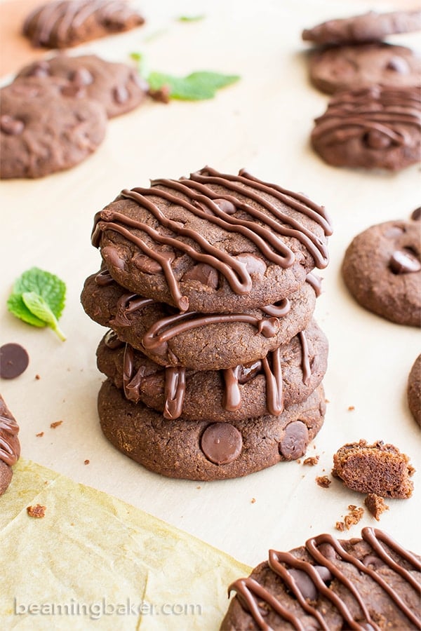 Vegan Triple Chocolate Peppermint Cookies (V, GF, DF): an easy recipe for decadent, soft-baked peppermint cookies bursting with chocolate. #Vegan #GlutenFree #DairyFree #OatFlour | BeamingBaker.com