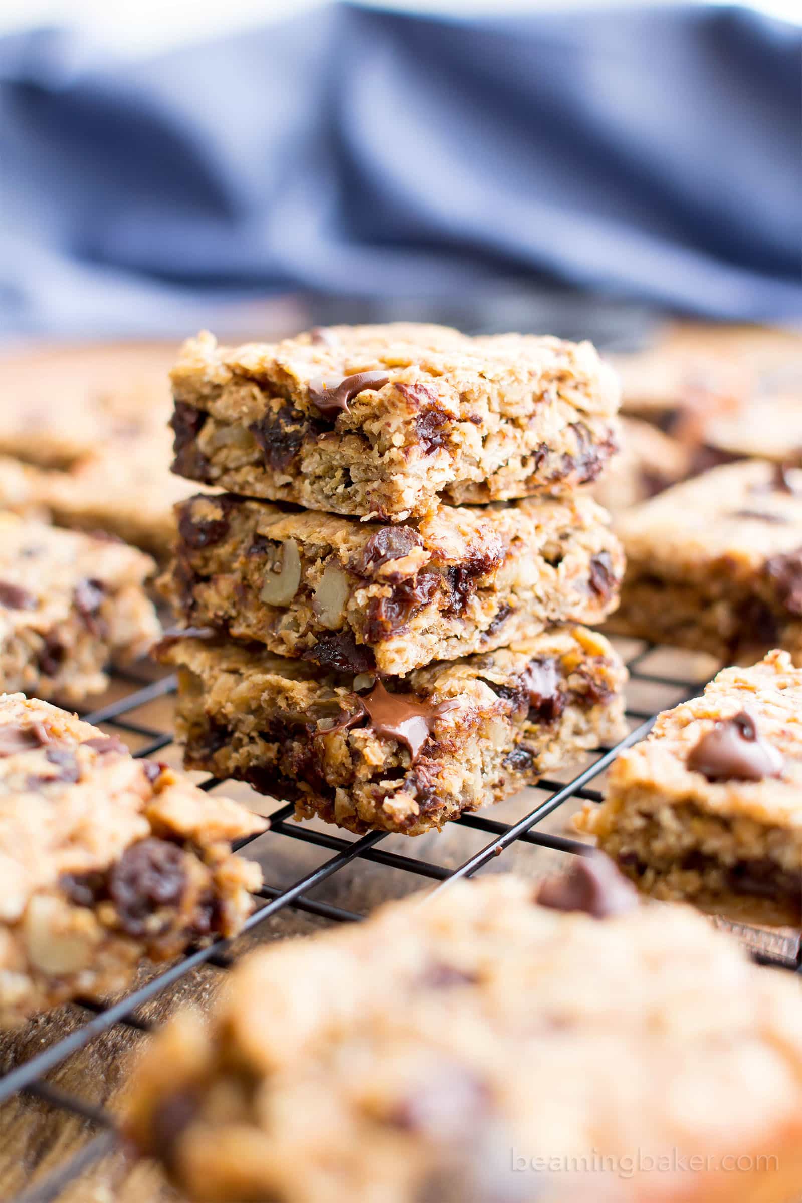 Gluten Free Banana Chocolate Chip Oatmeal Breakfast Bars (V, GF): a one bowl recipe for simply delicious banana breakfast bars packed with your favorites for a good morning! #Vegan #GlutenFree #DairyFree | BeamingBaker.com