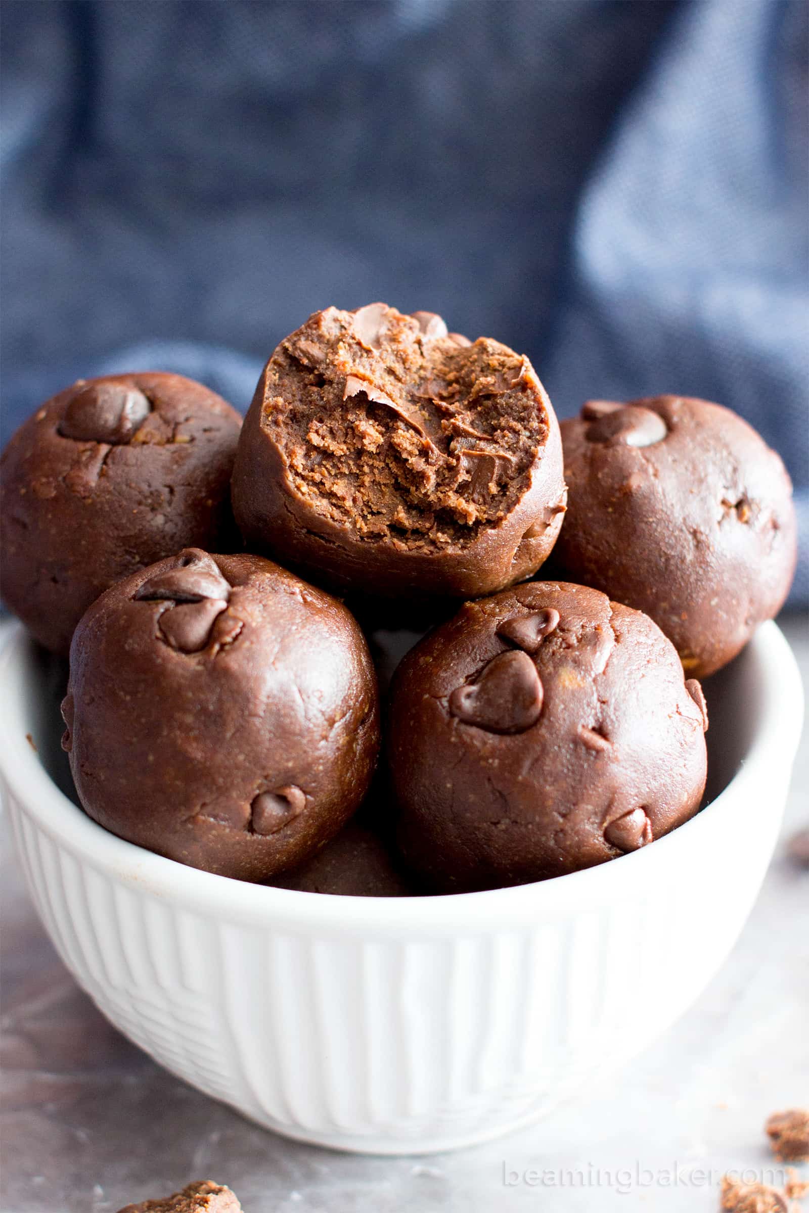 https://beamingbaker.com/wp-content/uploads/2017/08/Gluten-Free-No-Bake-Brownie-Bites-Vegan-GF-Dairy-Free-One-Bowl-5.5a.jpg