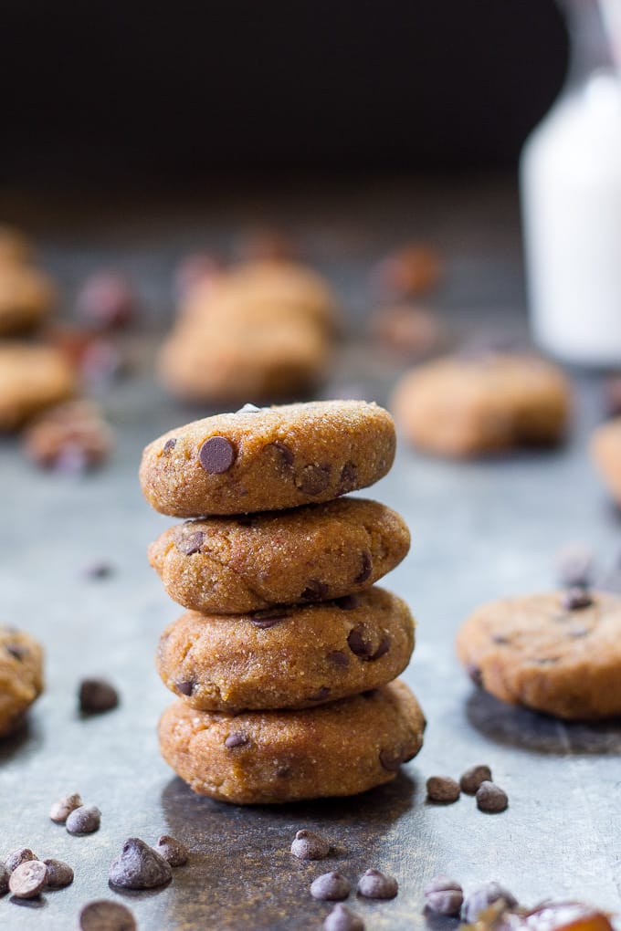 15 Easy Healthy Gluten Free Vegan Snack Recipes (V, GF): a yummy collection of easy ‘n healthy plant-based snacks to help you get fueled! #Vegan #GlutenFree #DairyFree #ProteinRich | BeamingBaker.com