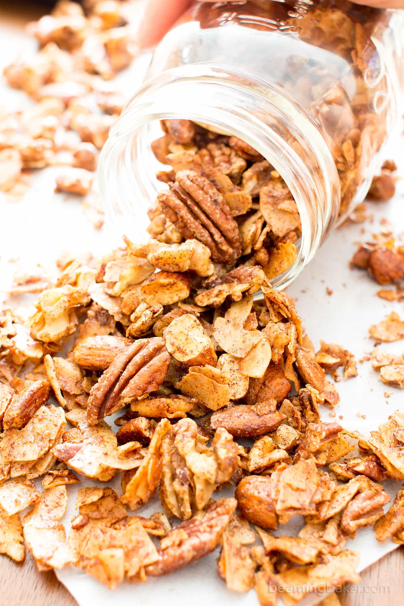 Oil-Free Paleo Cinnamon Nut Granola (V, GF): Crispy, crunchy homemade paleo granola perfectly spiced with warm, cozy cinnamon. #Vegan #GlutenFree #DairyFree #Paleo #Granola #Healthy #Snacks | Recipe on BeamingBaker.com