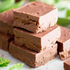 5 Minute Easy Peppermint Fudge (Paleo, Vegan, Gluten Free, Dairy-Free)-image