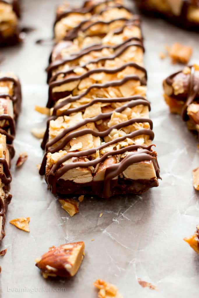 5 Ingredient Dark Chocolate Almond & Coconut Homemade KIND Bars (Paleo