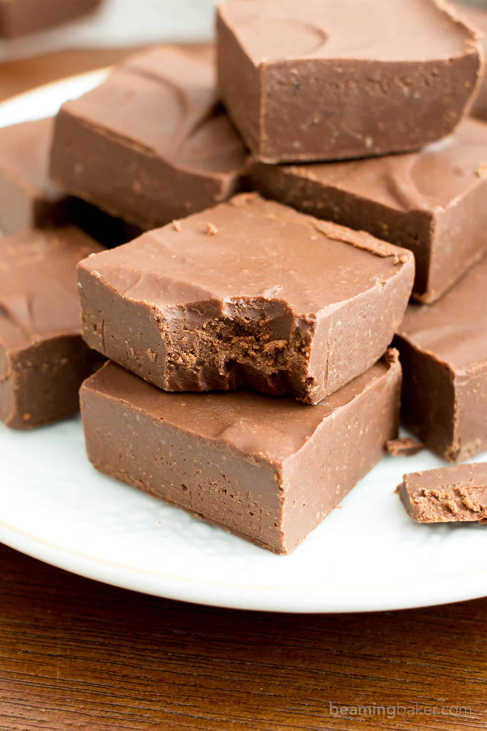 Vegan Fudge: this 2 ingredient vegan fudge recipe is prepped in just 5 minutes! The best vegan fudge—thick, velvety squares of rich, dairy free fudge. #Vegan #Fudge #DairyFree #Recipe | Recipe at BeamingBaker.com