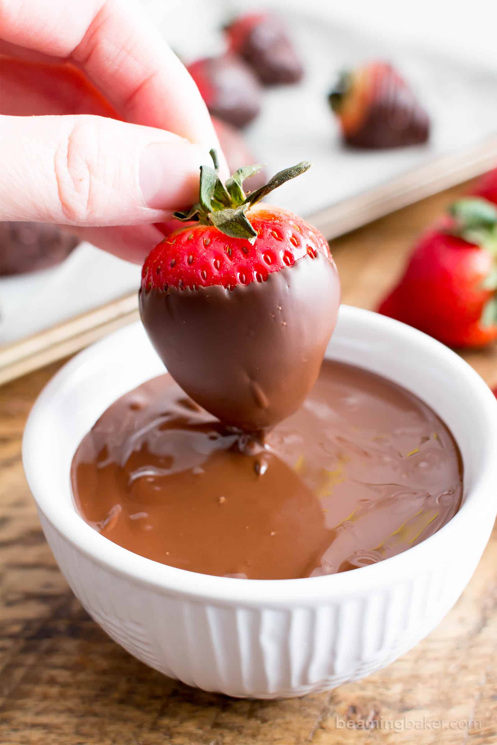 How to Make Chocolate Dipped Strawberries Recipe (Vegan, Paleo, 2 ...