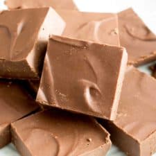 2 Ingredient Vegan Fudge Recipe – 5 Mins Prep!-image