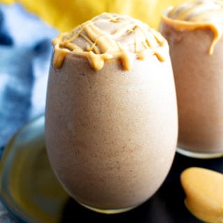 4 Ingredient Chocolate Peanut Butter Homemade Frosty Recipe (V+GF): an easy, 5-minute recipe for a thick ‘n creamy homemade Wendy’s frosty made with just 4 healthy ingredients! #Vegan #GlutenFree #DairyFree #Paleo option, #NoAddedSugar #RefinedSugarFree #FrozenDesserts | Recipe at BeamingBaker.com