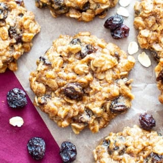 Chewy Oatmeal Raisin Cookie Recipe (V, GF): my favorite easy recipe for moist and chewy oatmeal cookies bursting with plump raisins and amazing flavor! #Vegan #GlutenFree #OatmealRaisin #Cookies #DairyFree #Healthy #HealthyCookies | Recipe at BeamingBaker.com