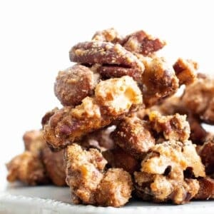 Sweet 'n Salty Nut Clusters Recipe (V, GF): an easy recipe for crunchy nut clusters, lightly glazed and bursting with salty ‘n sweet flavors. Made with healthy ingredients. #ProteinRich #Nuts #VeganSnacks #Christmas #Fall #DairyFree #GlutenFree #Vegan | Recipe at BeamingBaker.com