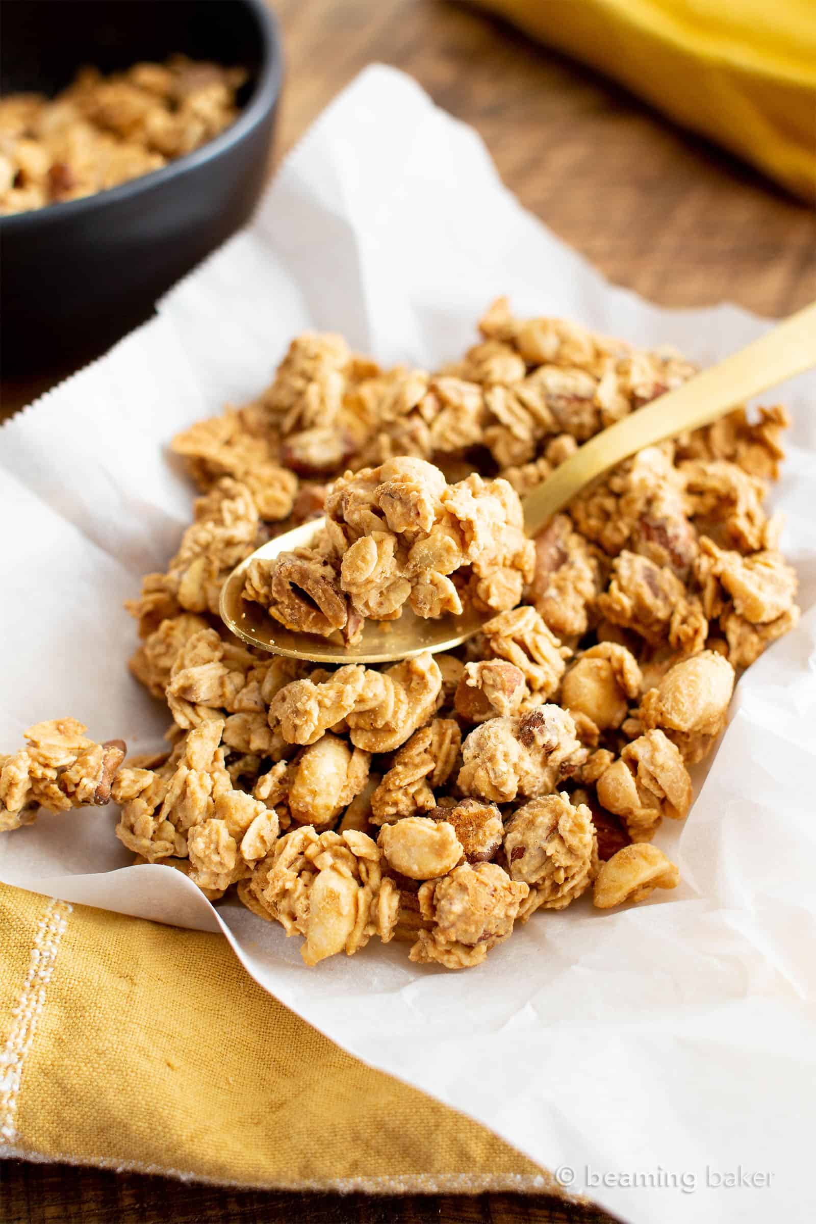 4 Ingredient Healthy Peanut Butter Granola Recipe (V, GF): this homemade peanut butter granola recipe is so easy & healthy! It’s crunchy with big clusters, salty, sweet and vegan, gluten-free, protein-rich! #Vegan #GlutenFree #PeanutButter #Granola | Recipe at BeamingBaker.com