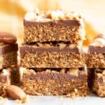 4 Ingredient No Bake Paleo Chocolate Almond Bars (V, GF): this paleo no bake chocolate almond bars recipe is so easy with just 4 ingredients! It’s the best no bake date nut bars recipe – healthy, vegan & gluten-free! #NoBake #Vegan #Paleo #Chocolate | Recipe at BeamingBaker.com