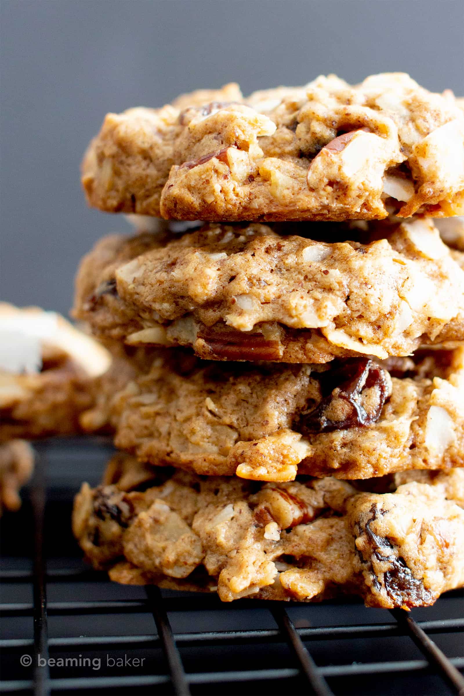 Healthy Oatmeal Coconut Cookies: delicious oatmeal coconut cookies with chewy & crispy goodness! Wonderfully healthy, vegan and gluten free. #healthy #coconut #oatmeal #cookies #vegan #glutenfree | Recipe at BeamingBaker.com