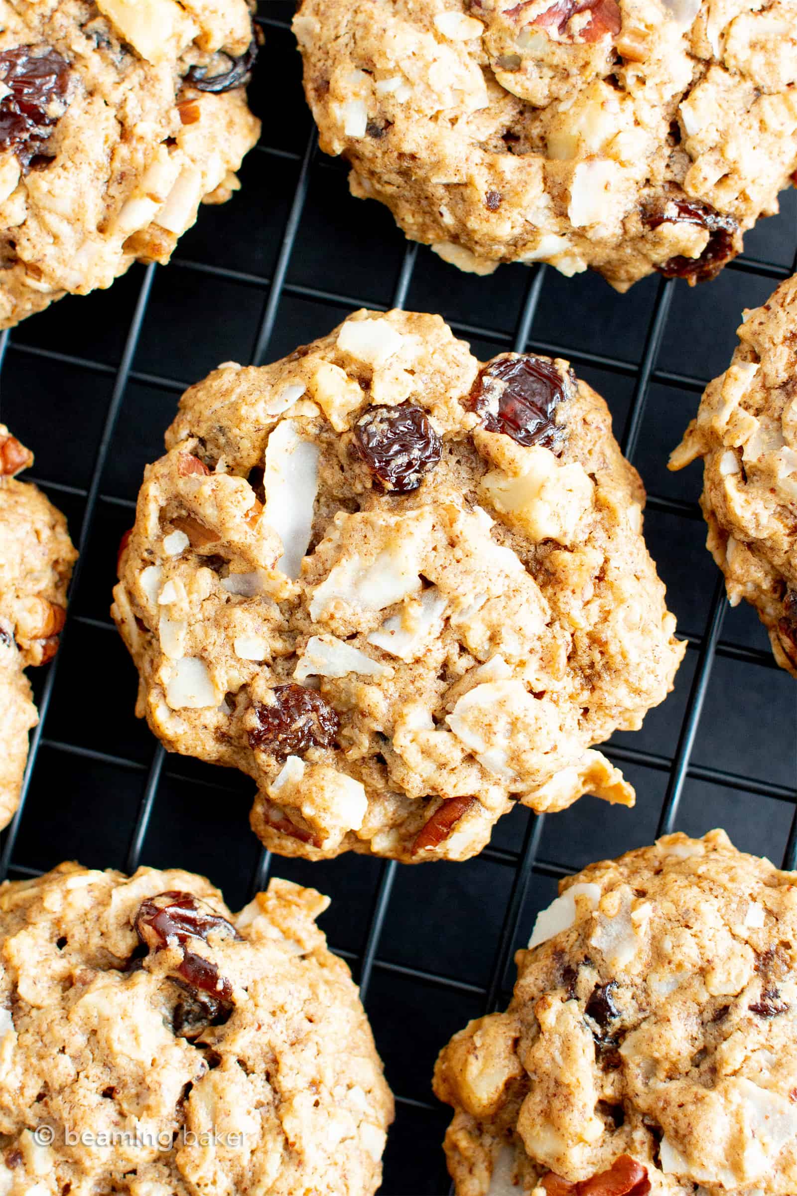 Healthy Oatmeal Coconut Cookies: delicious oatmeal coconut cookies with chewy & crispy goodness! Wonderfully healthy, vegan and gluten free. #healthy #coconut #oatmeal #cookies #vegan #glutenfree | Recipe at BeamingBaker.com
