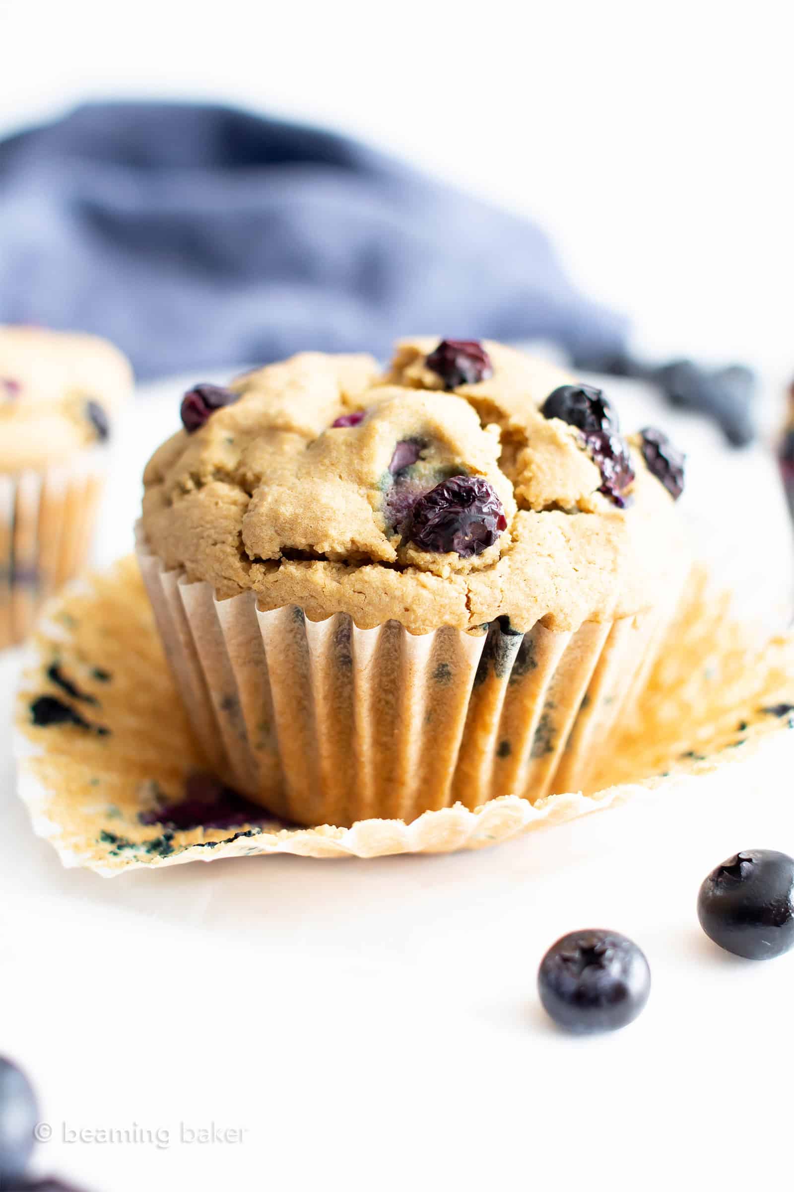 25+ Absolute Best Vegan Muffins: an irresistibly mouthwatering collection of the best vegan muffins! Including vegan banana muffins, vegan pumpkin muffins, vegan chocolate chip muffins, and more! #veganmuffins #veganbananamuffins #vegan #muffins | Recipes on BeamingBaker.com