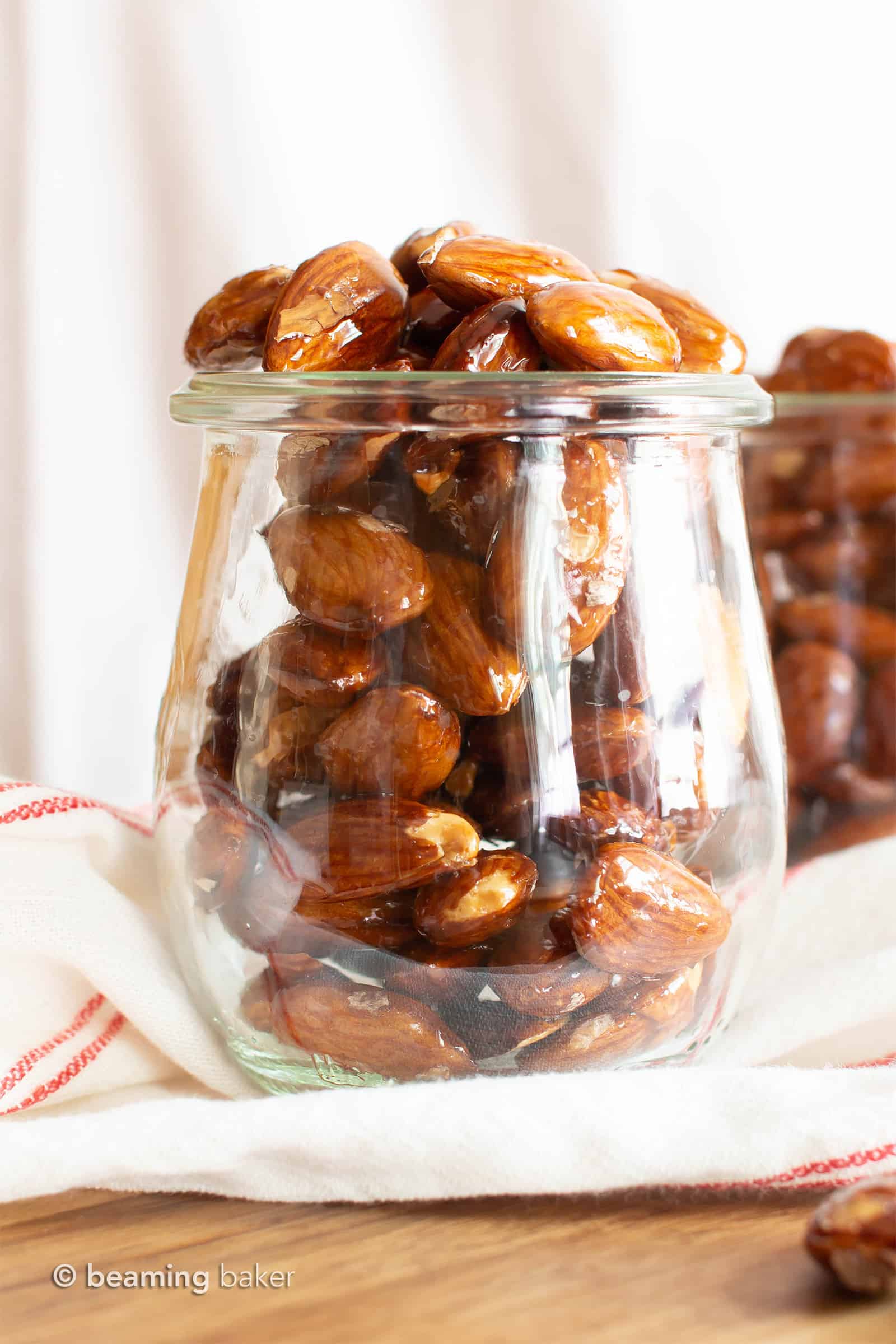 Paleo Candied Almonds: 5-minute stovetop EASY candied almonds recipe! Learn how to make the BEST vegan candied almonds—sweet, healthy & gluten free! #Almonds #Paleo #Vegan #Healthy #Christmas | Recipe at BeamingBaker.com