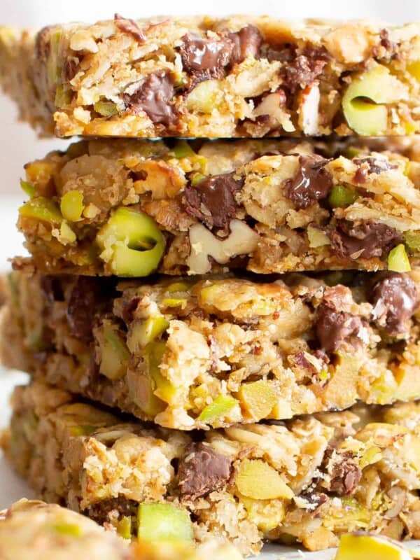 Chocolate Pistachio Healthy Vegan Snack Bars (GF): soft & chewy Gluten Free Vegan snack bars packed with chocolate & pistachios! The perfect nutty snack—easy to make, simple ingredients for the BEST vegan snack bars! Dairy-Free, Refined Sugar-Free. #Snacks #Vegan #GlutenFree #HealthySnacks | Recipe at BeamingBaker.com