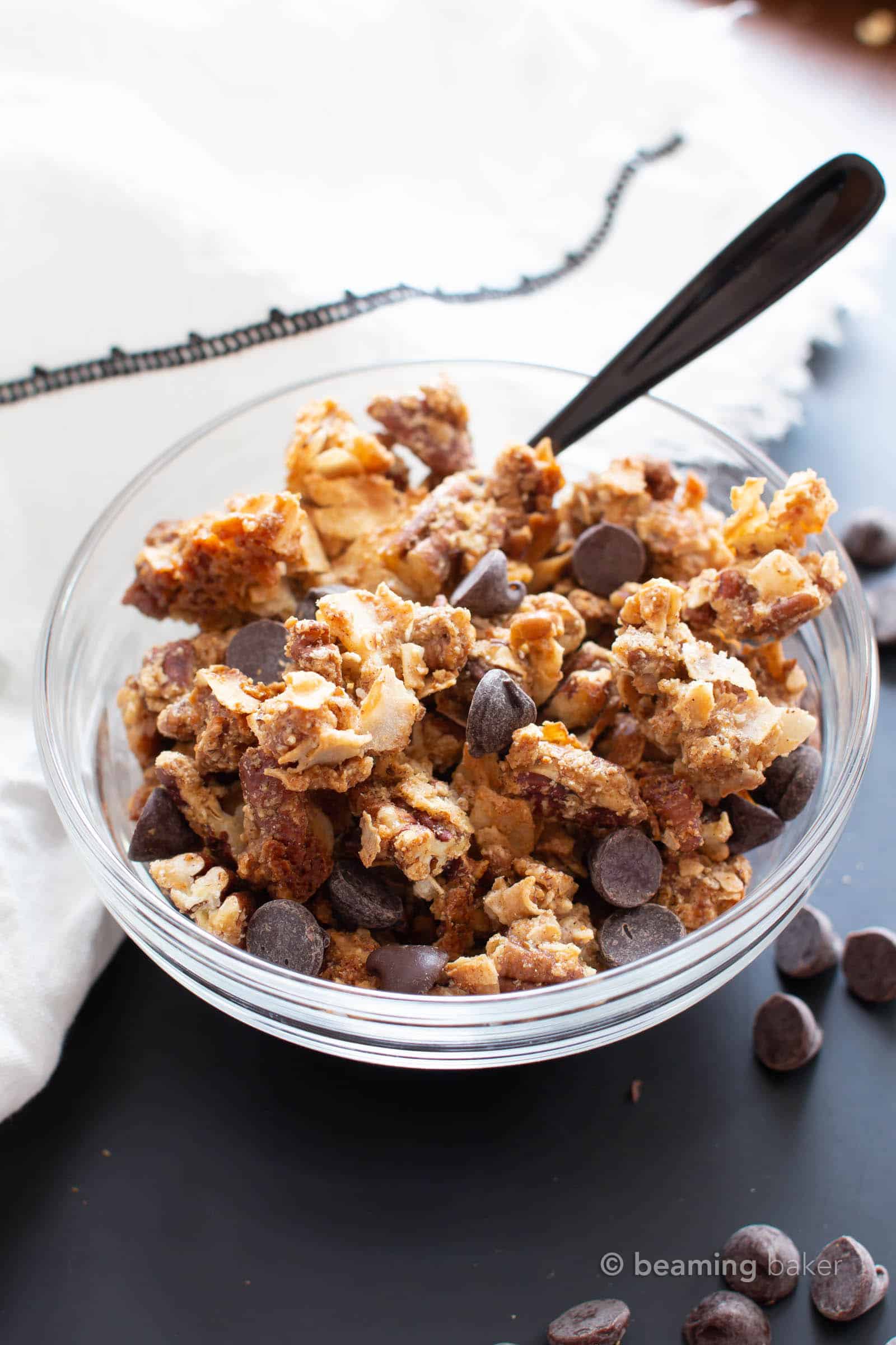 Homemade Granola Recipe: make your own granola, homemade & healthy! Crunchy clusters with chocolate chips. Best homemade granola recipe! Grain-Free, Vegan, Dairy-Free. #Granola #Homemade #GrainFree #Breakfast #Healthy | Recipe at BeamingBaker.com