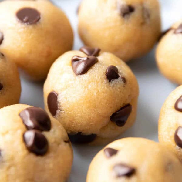 Keto Cookie Dough Bites: an easy 5 ingredient keto cookie dough recipe for rich & buttery keto edible cookie dough! Low Carb, Vegan, Dairy-Free. #CookieDough #Keto #LowCarb #KetoFriendly | Recipe at BeamingBaker.com