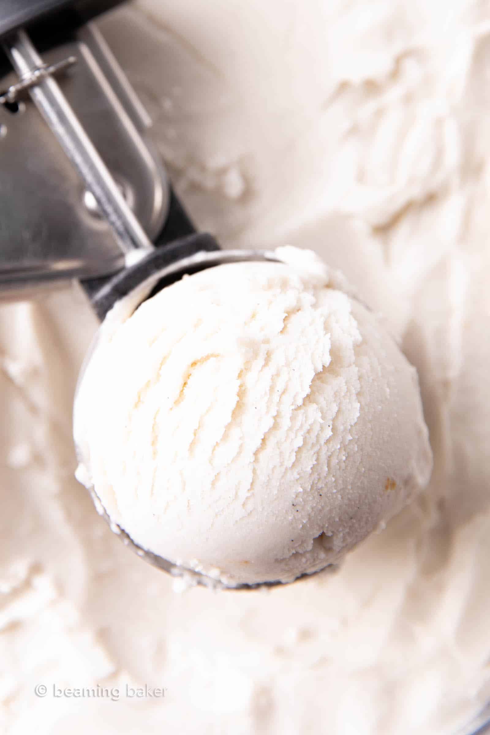 https://beamingbaker.com/wp-content/uploads/2020/06/Homemade-Vegan-Vanilla-Ice-Cream-Recipe-4.jpg