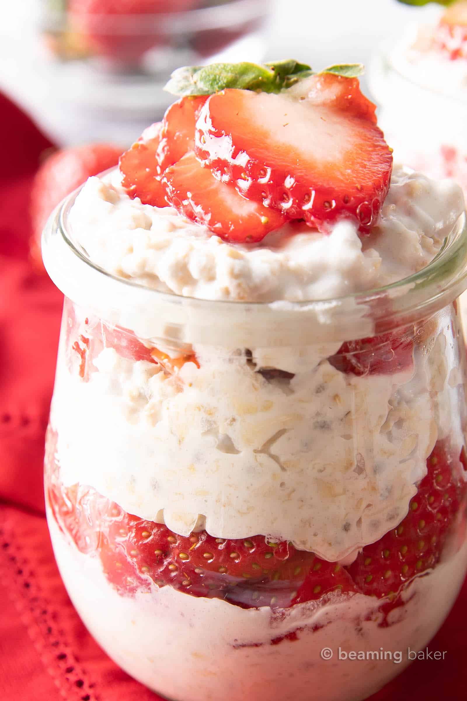 Strawberry Overnight Oats Recipe (Vegan): make easy vegan overnight oats that are thick & creamy! Simple ingredients for an easy, healthy breakfast! #Vegan #OvernightOats #OvernightOatmeal #Breakfast #Vegan | Recipe at BeamingBaker.com
