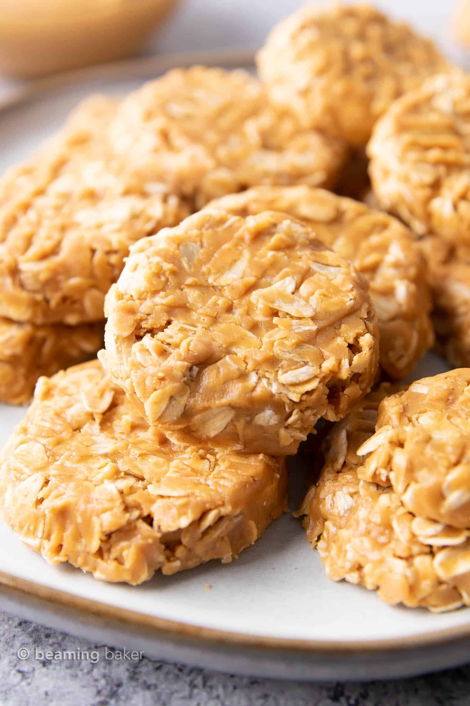 Easy Peanut Butter No Bake Cookies: this 3 ingredient peanut butter no bake cookies recipe is so easy to make! Sweet, chewy and satisfying no bake peanut butter oatmeal cookies. #NoBake #Cookies #PeanutButter #Oatmeal | Recipe at BeamingBaker.com