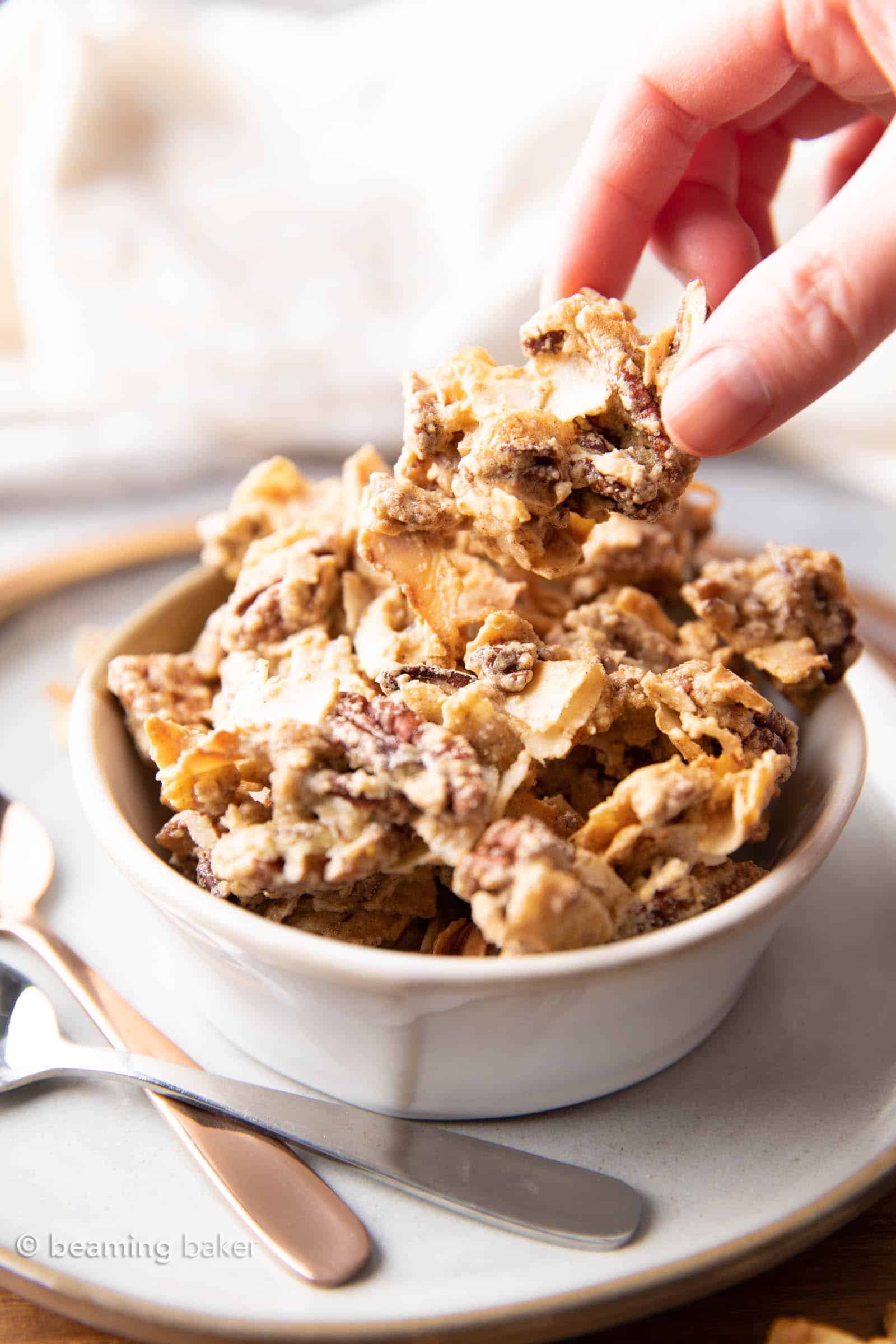 Best Keto Granola Recipe: crispy, crunchy keto granola with big clusters. This low carb granola is sweet, nutty and satisfying! Keto-Friendly, Low Carb, Gluten Free, Vegan. #KetoGranola #LowCarb #KetoFriendly #KetoRecipe | Recipe at BeamingBaker.com