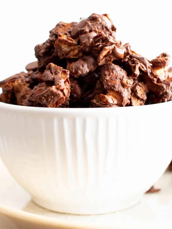 Healthy Chocolate Granola: the tastiest healthy chocolate granola recipe—big, chunky granola clusters covered in rich chocolate goodness. Healthy, whole ingredients. #Chocolate #Granola #Healthy #GranolaRecipe | Recipe at BeamingBaker.com