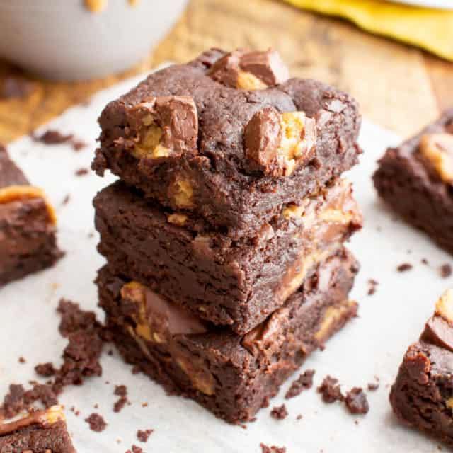 Vegan Peanut Butter Cup Brownies - Beaming Baker