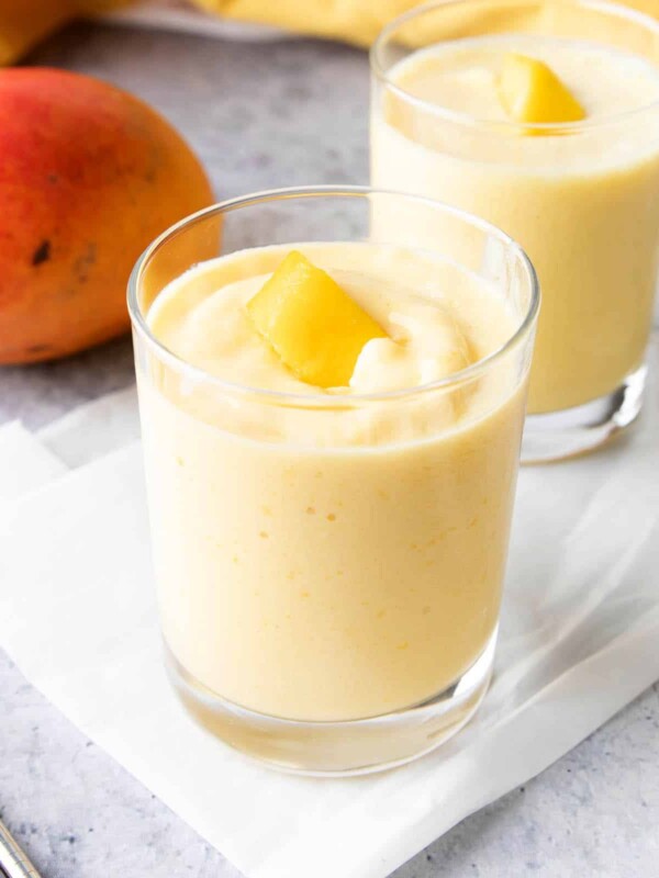 Mango Smoothie: just 3 ingredients for the easiest mango smoothie recipe! Refreshing, creamy and delicious—the best mango smoothie! #Mango #Smoothie #Mangoes #Smoothies | Recipe at BeamingBaker.com