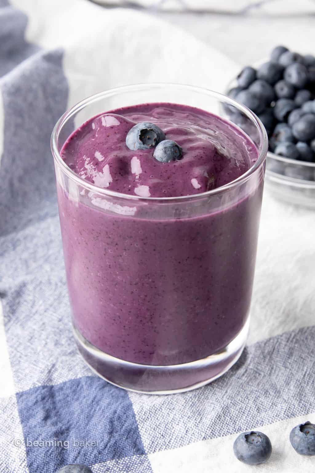 Blueberry Smoothie Recipe How to Make a Blueberry Smoothie 1