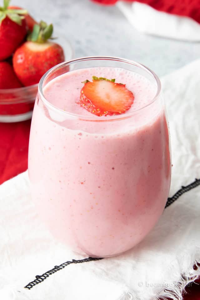 Strawberry Smoothie with Oat Milk, Soy or Almond Milk! - Beaming Baker