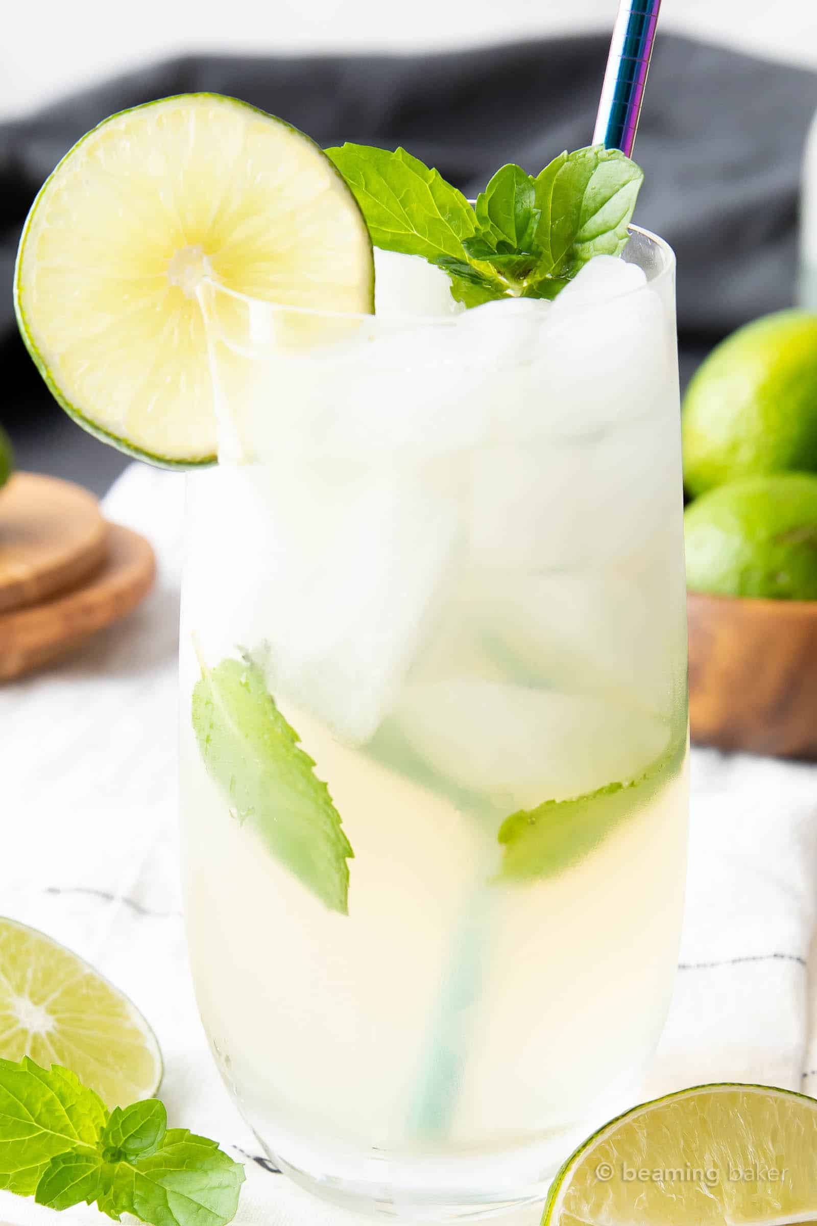 super closeup shot of keto mojito