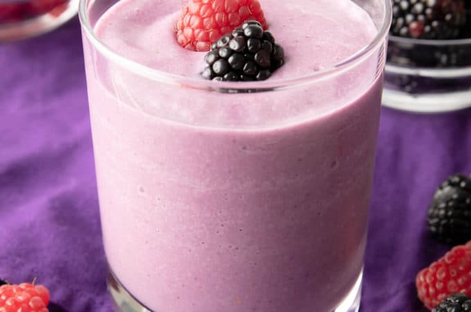 Keto Berry Smoothie (Low Carb) featured image