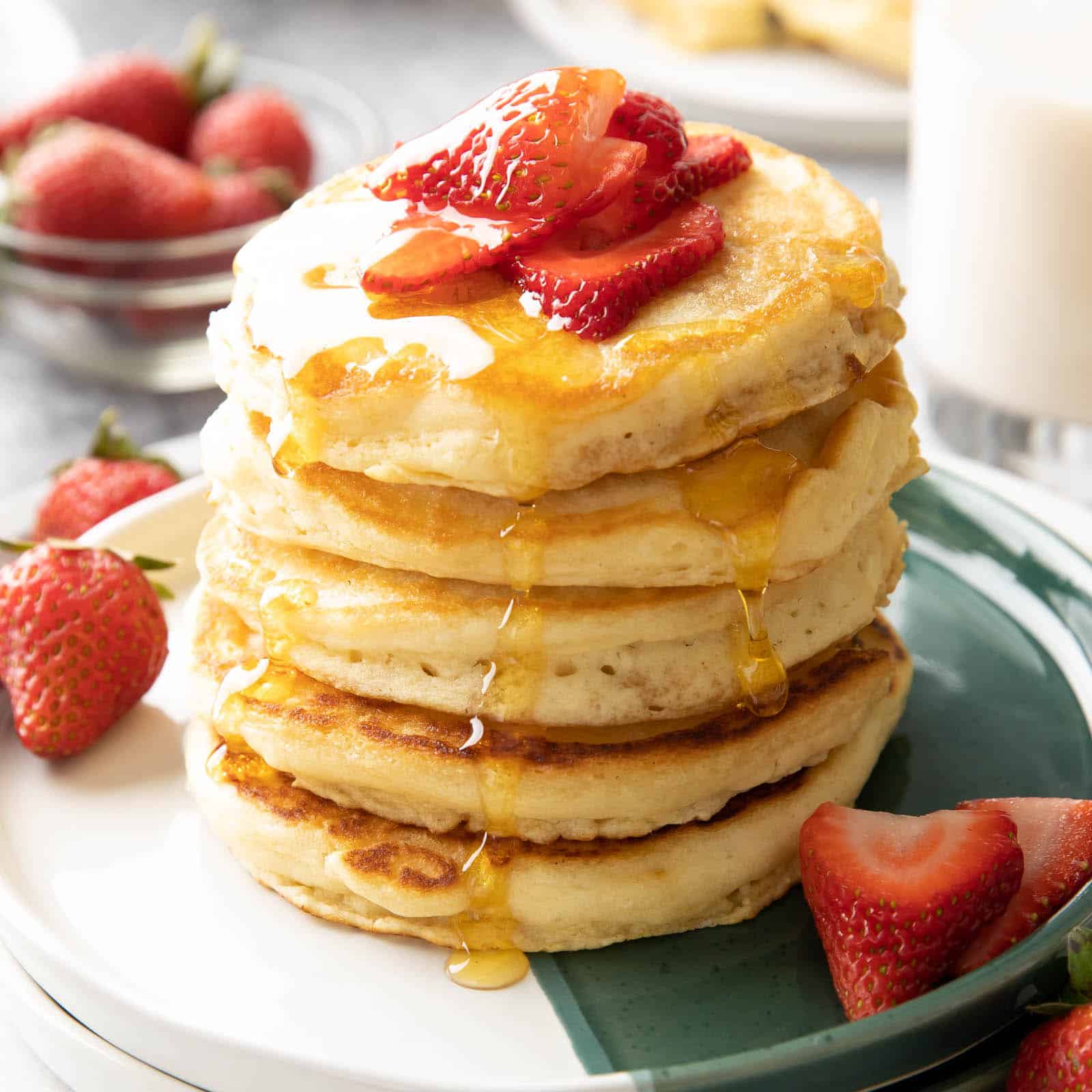 Easy Strawberry Pancakes