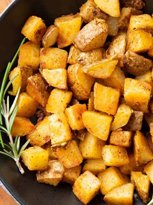 featured photo of crispy breakfast potatoes in a serving dish